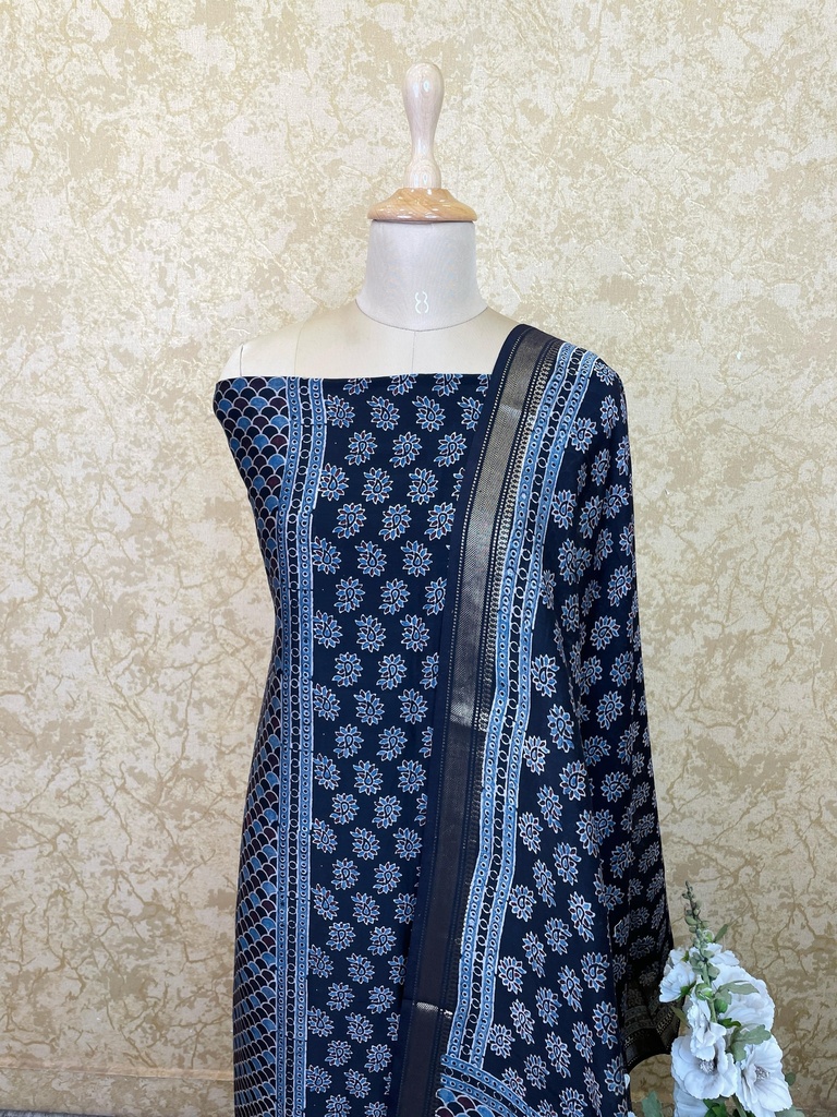 Ajrakh Maheshwari Silk Cotton Top And Dupatta 4558