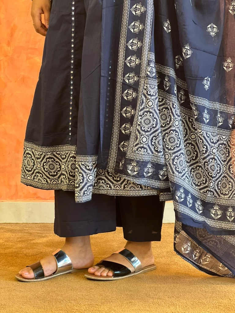 Premium Cotton  Kurti Sets 5609