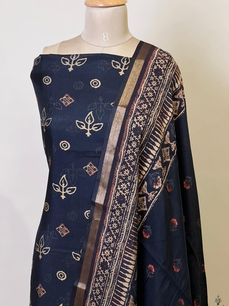 Maheshwari Silk Suits 5025 Black Golden