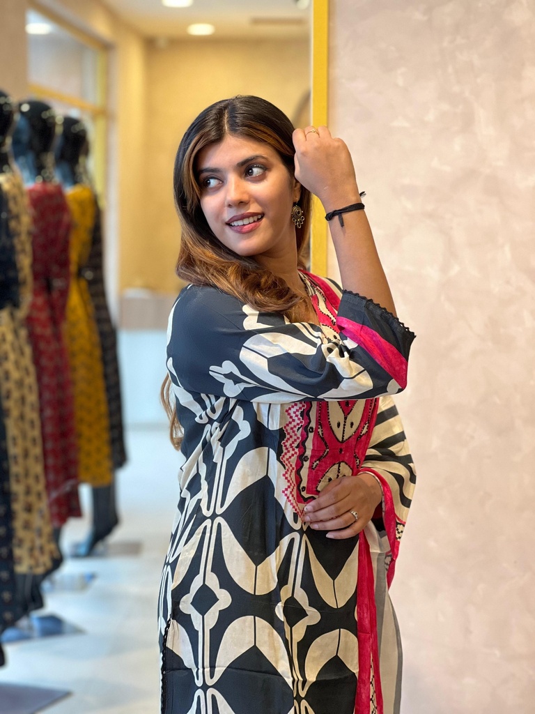 Premium Crepe Silk Kurti Set 5048