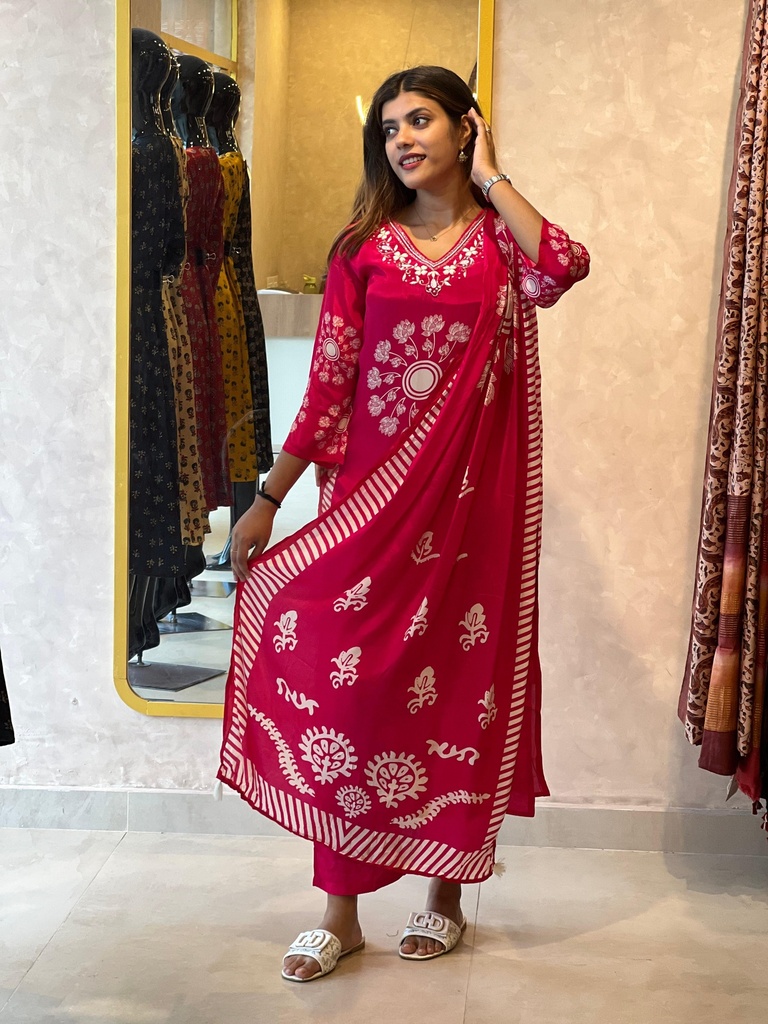 Crepe Silk Kurti Sets 5056