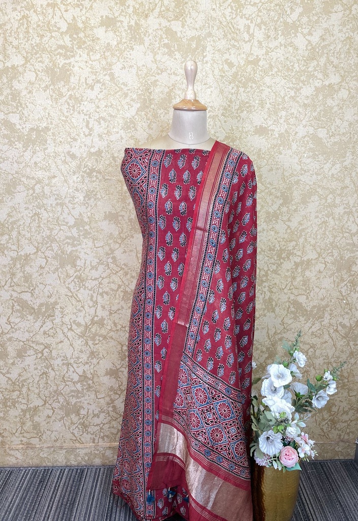 Ajrakh Maheshwari Silk Cotton Top And Dupatta 4558