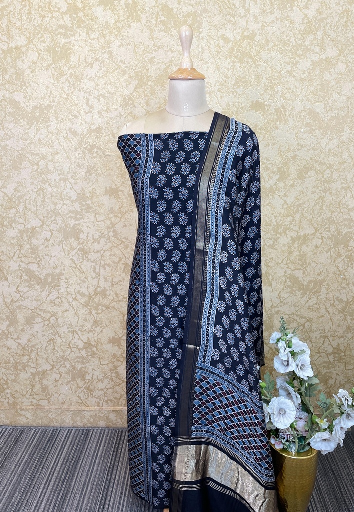 Ajrakh Maheshwari Silk Cotton Top And Dupatta 4558