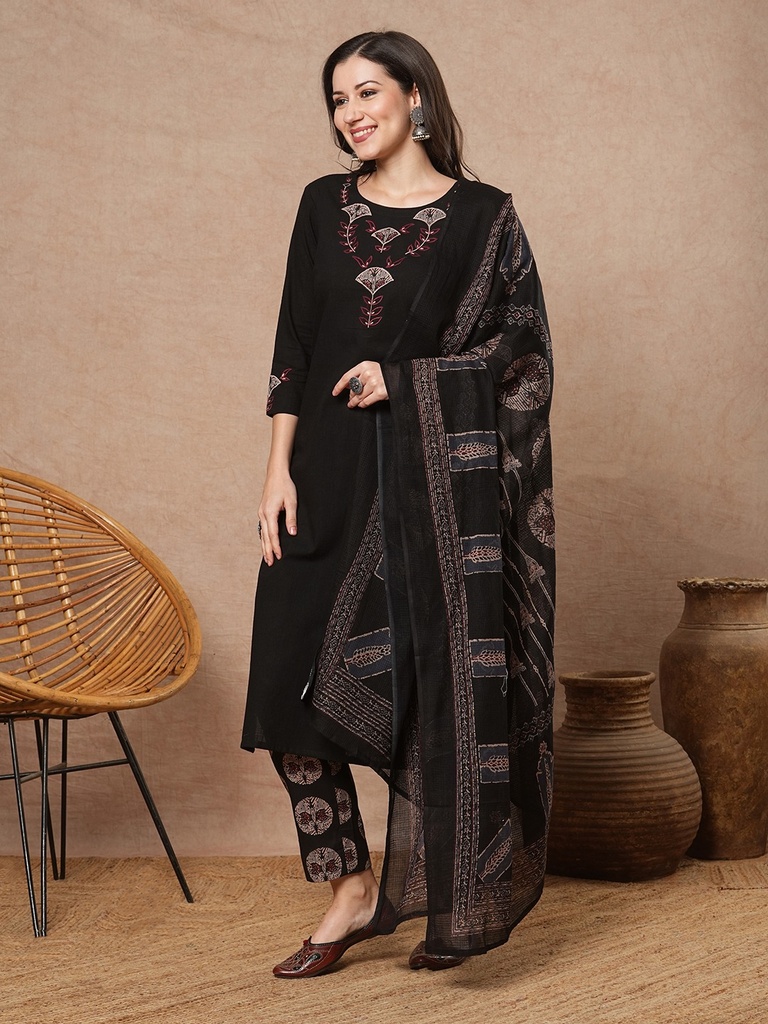 Premium Cotton Kurti 3 pcs Sets 5043