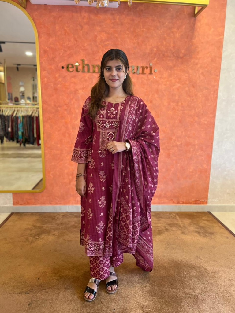 Premium Cotton  Kurti Sets 5609