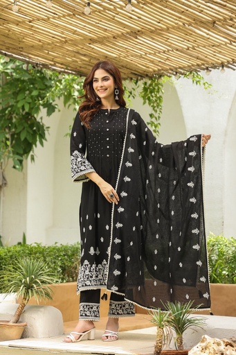 Embroidered Cotton Kurti Sets 5070