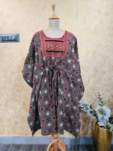 [KAKH] Ajrakh Short Cotton Kaftan 5053