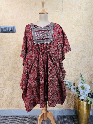 [KAKH] Ajrakh Short Cotton Kaftan 5053
