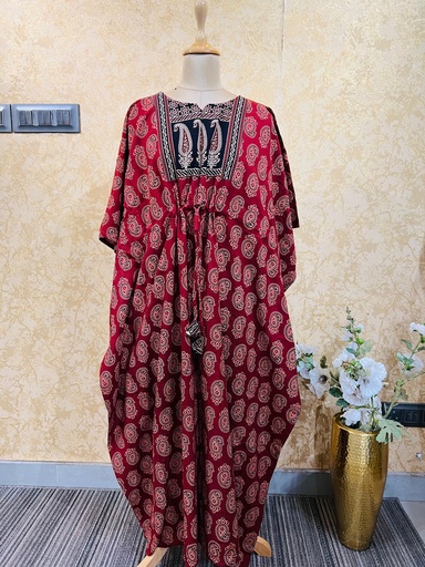 [KAKH] Ajrakh Cotton Long Kaftan 5053