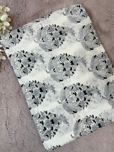 [CFBGW380] Block printed Cotton Fabric 5023 