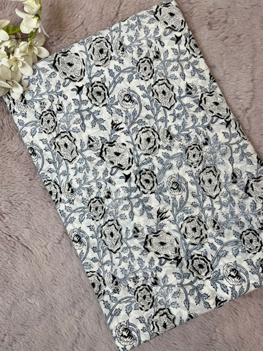 [CFBGW380] Block printed Cotton Fabric 5023 