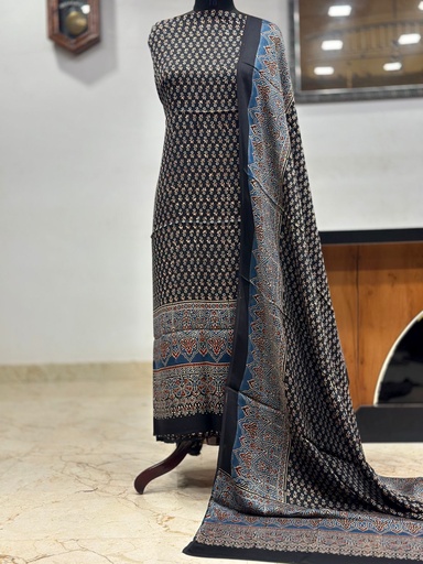 [SUMLK4650] Ajrakh Modal Top and Dupatta Sets 5012