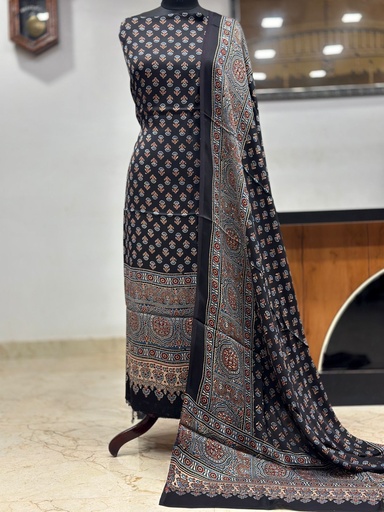 [SUMLK4650] Ajrakh Modal Top and Dupatta Sets 5012