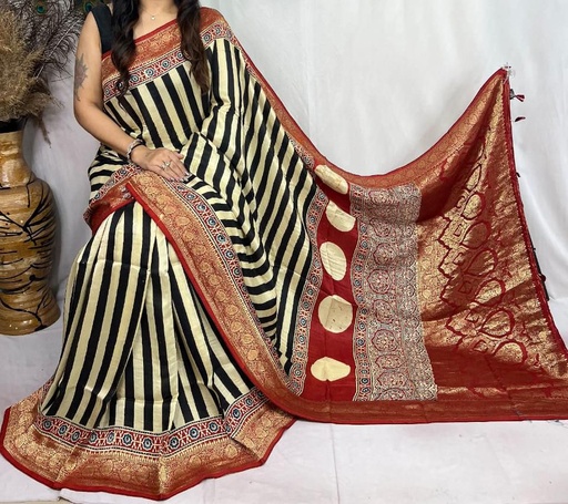 [SAVD8250] Ajrakh Dola Silk Sarees 5018 