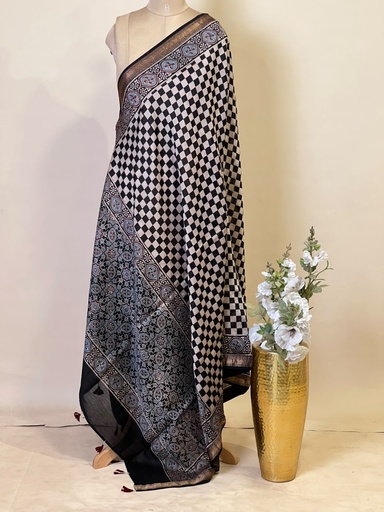 [DURZ2950] Ajrakh Chanderi Silk Dupatta 5017 
