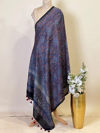 [DUKMS2950] Ajrakh Chanderi Silk Dupatta 5017