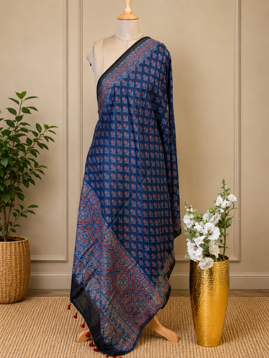 [DUKMS2950] Ajrakh Chanderi Silk Dupatta 5017