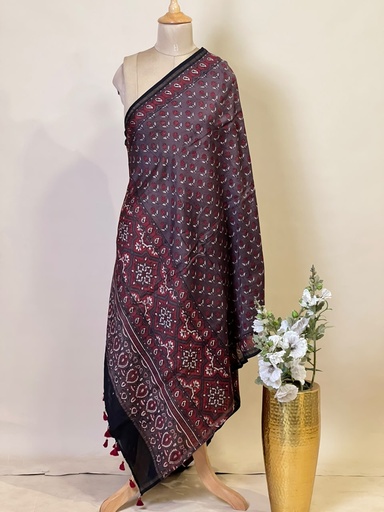 [DUKMS2950] Ajrakh Chanderi Silk Dupatta 5017